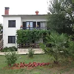 Apartment Iva *