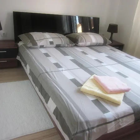 Iva Apartment *